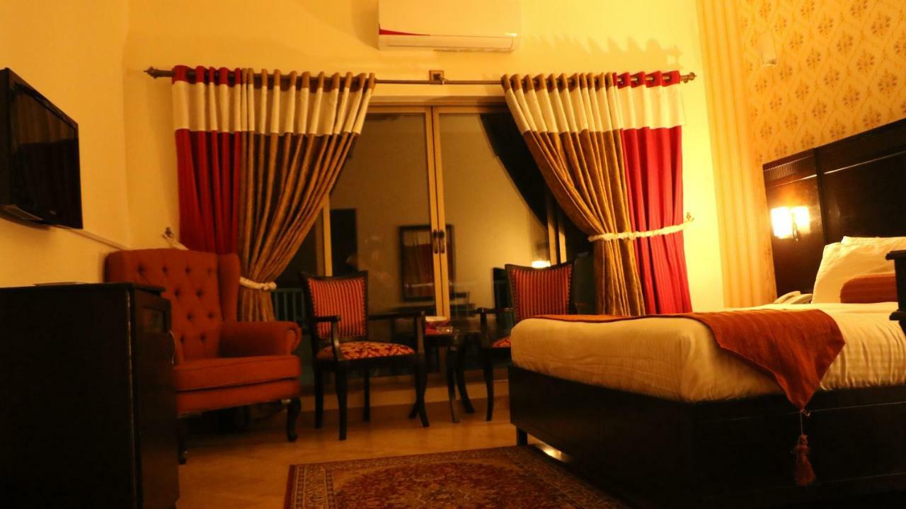 The Royal Manor Islamabad Exterior foto