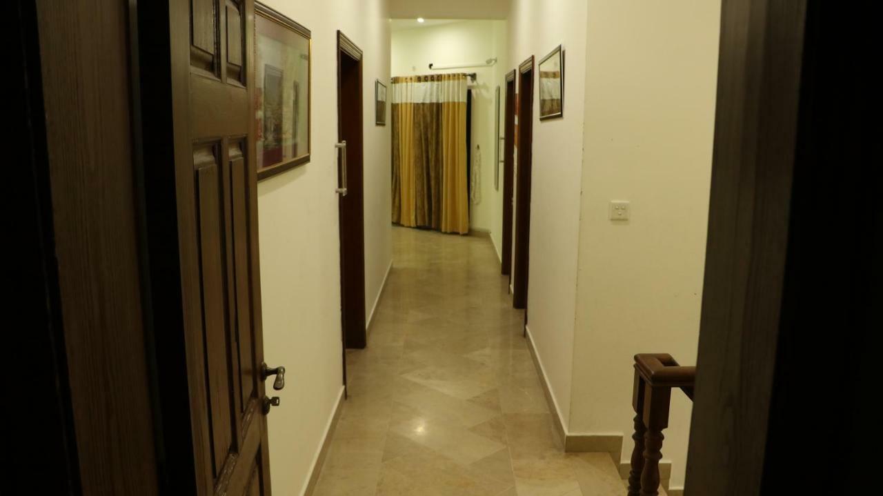 The Royal Manor Islamabad Exterior foto